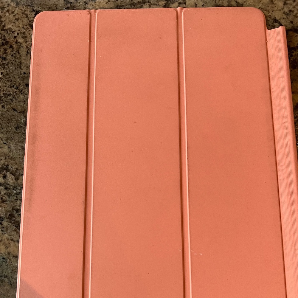 iPad magnetic cover